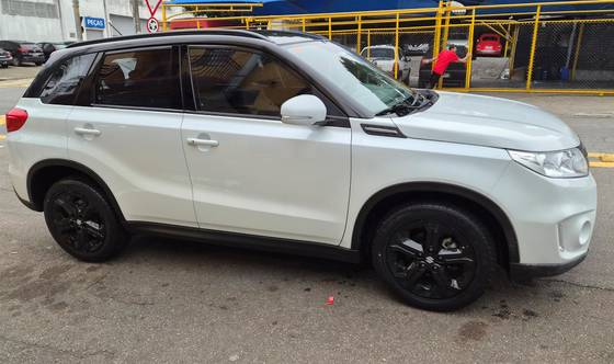 SUZUKI VITARA 1.6 16V GASOLINA 4YOU AUTOMÁTICO SUZUKI VITARA 1.6 16V GASOLINA 4YOU AUTOMÁTICO
